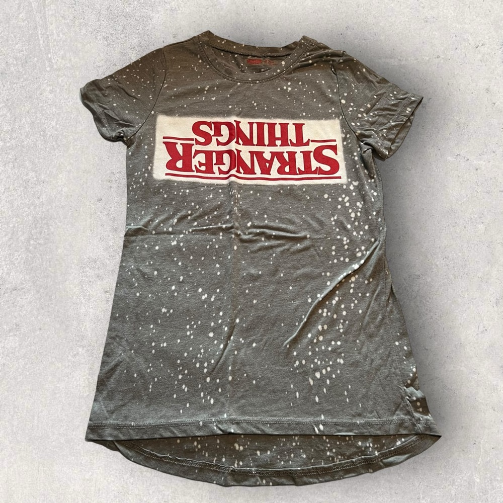 Stranger Things Upside Down Spotted Logo Tee Women's XS